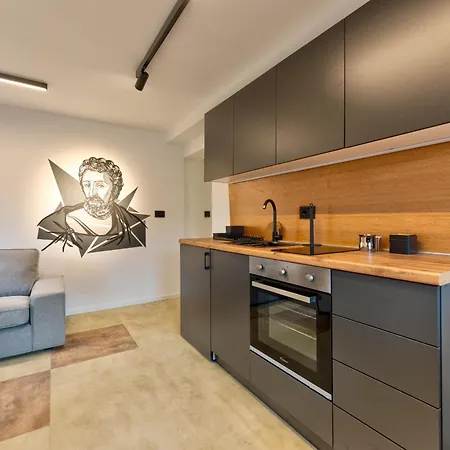 Montanova * 즐라티보