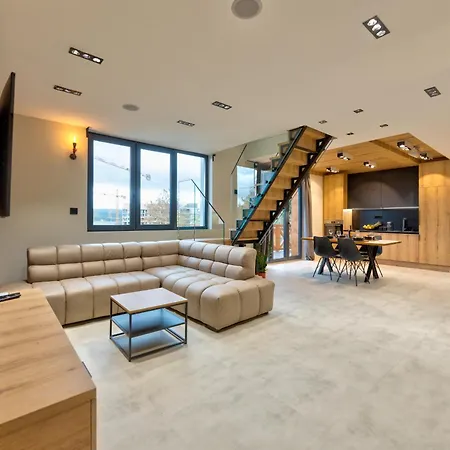 Montanova 아파트 *