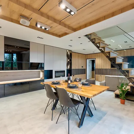 Montanova Apartment
