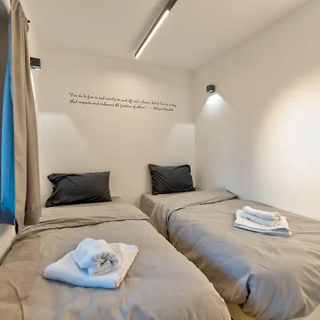 Montanova 아파트 *