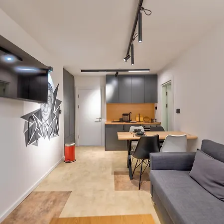 Montanova * 즐라티보