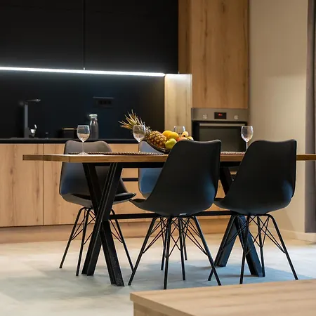 Montanova 즐라티보