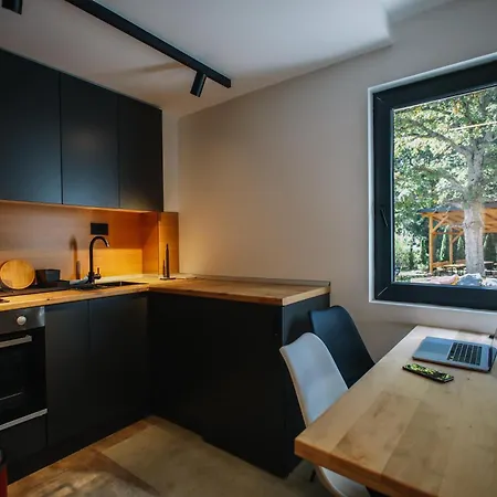 Montanova Apartment *